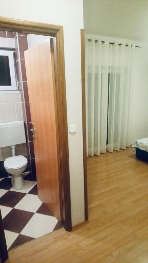 Apartmani Niko 1 Radovin Экстерьер фото