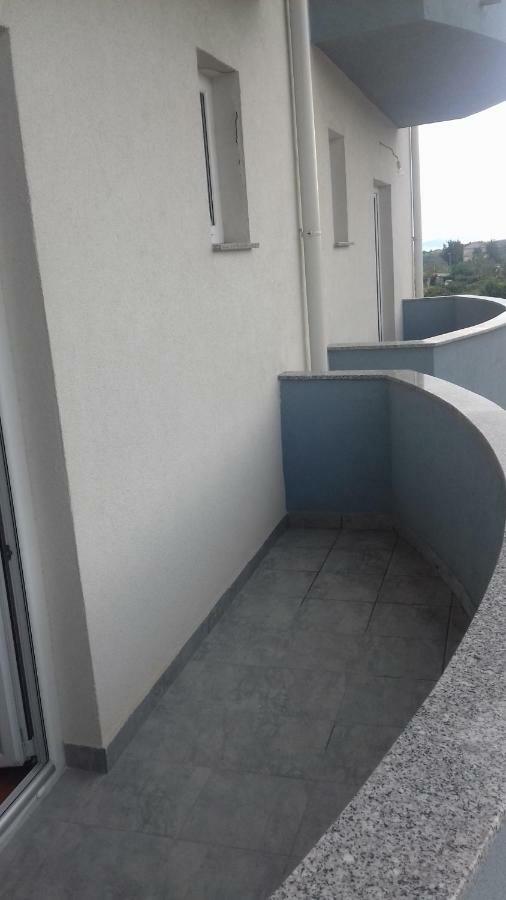 Apartmani Niko 1 Radovin Экстерьер фото