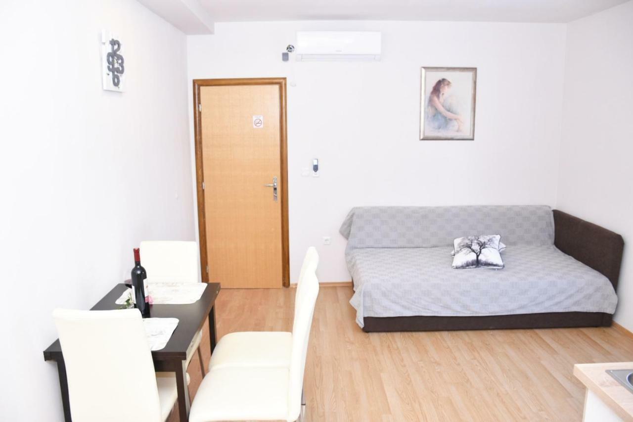 Apartmani Niko 1 Radovin Экстерьер фото